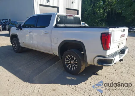 2021 GMC Sierra 1500 4Wd Short Box At4 z USA, uszkodzony, nr VIN 3GTP9EED2MG344220